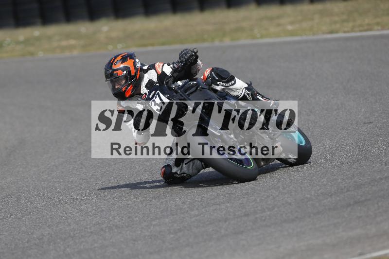 /37 09.08.2026  Pluess Motosport ADR/Freies Fahren/37